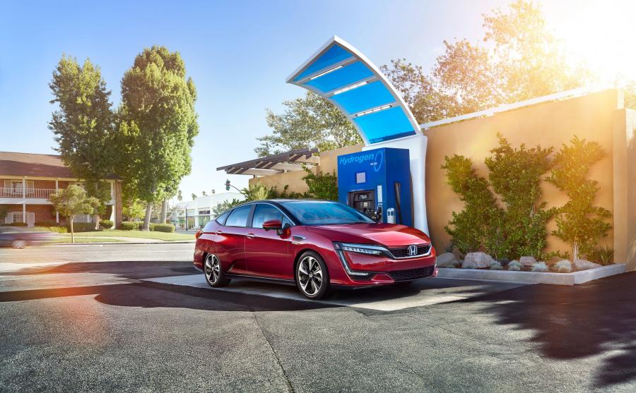  Honda Clarity Fuel Cell 2016 года  (US) (фото 15 из 40)
